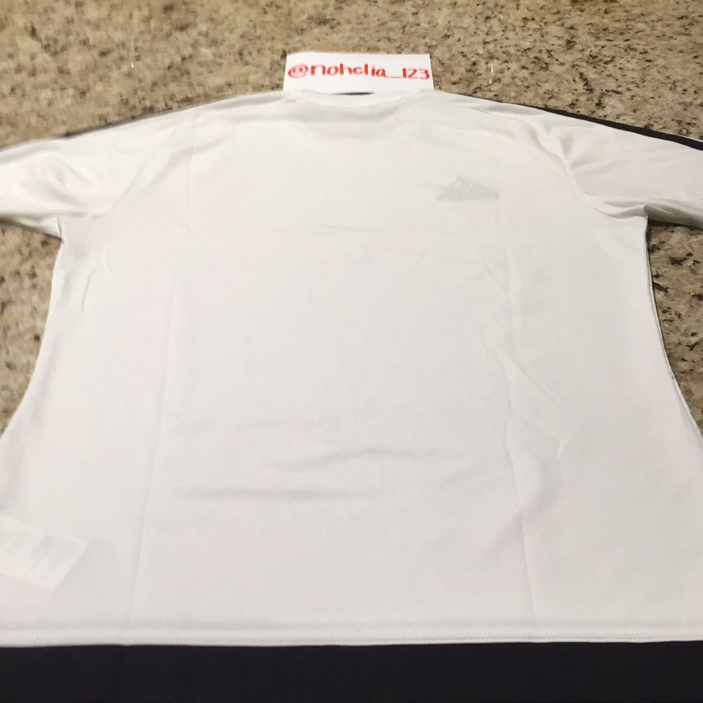 Adidas tee - Picture 5 of 6